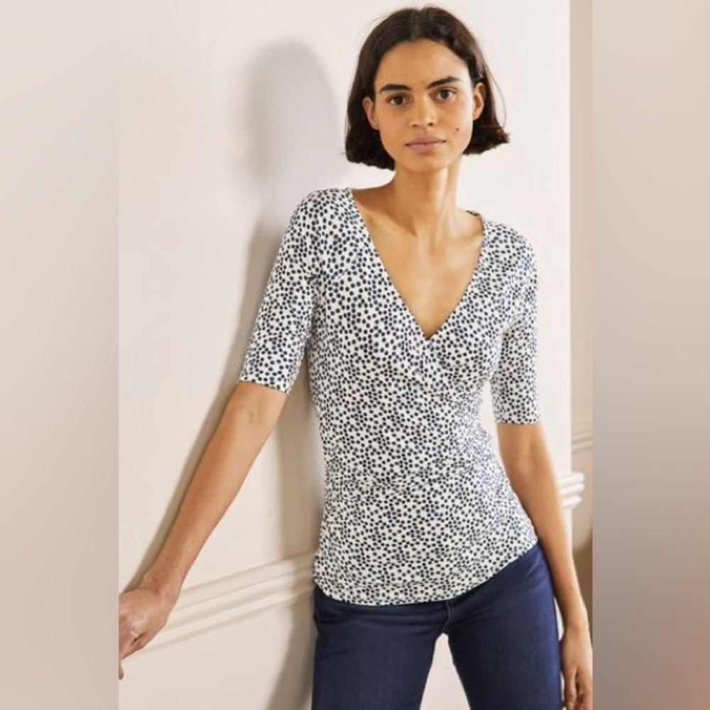 Boden Short Sleeve Wrap Top Ivory Scatter Spot